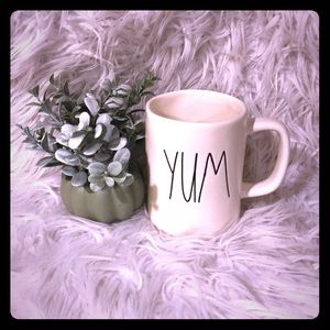 Rae Dunn Yum mug